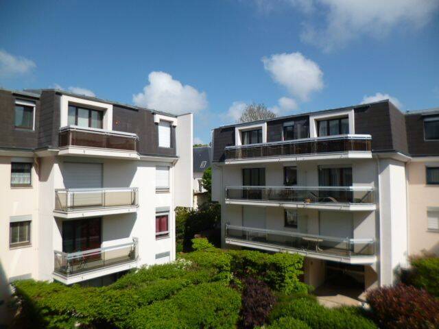 Appartement 1 pièce 25 m² · à Pontoise · 25 m² · 677 €
