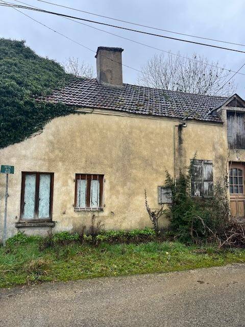 Maison 1 pièce 50 m² · à Jalognes · 50 m² · 15 900 €