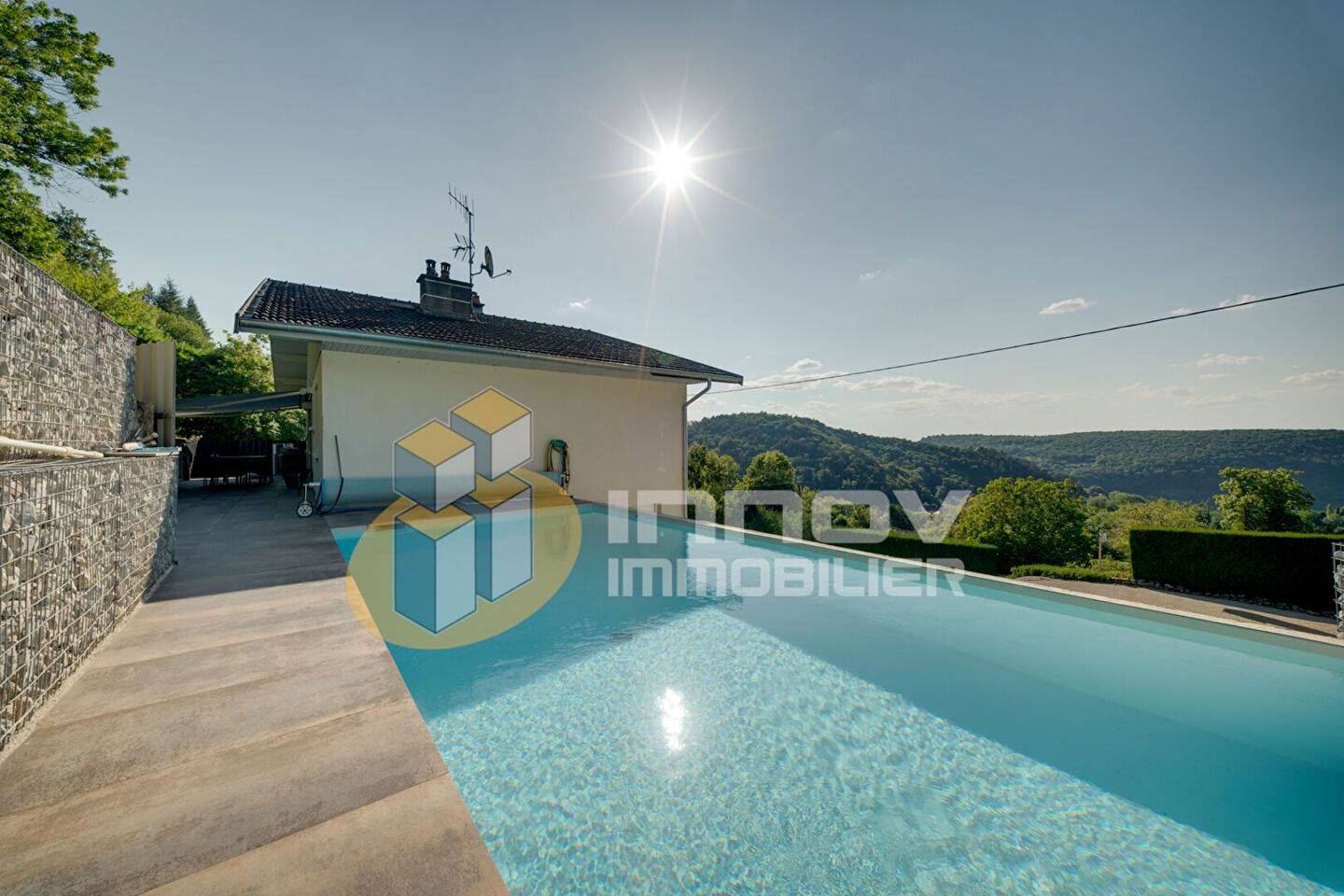 Maison 6 pièces 117 m² · à Morre · 117 m² · 395 000 €