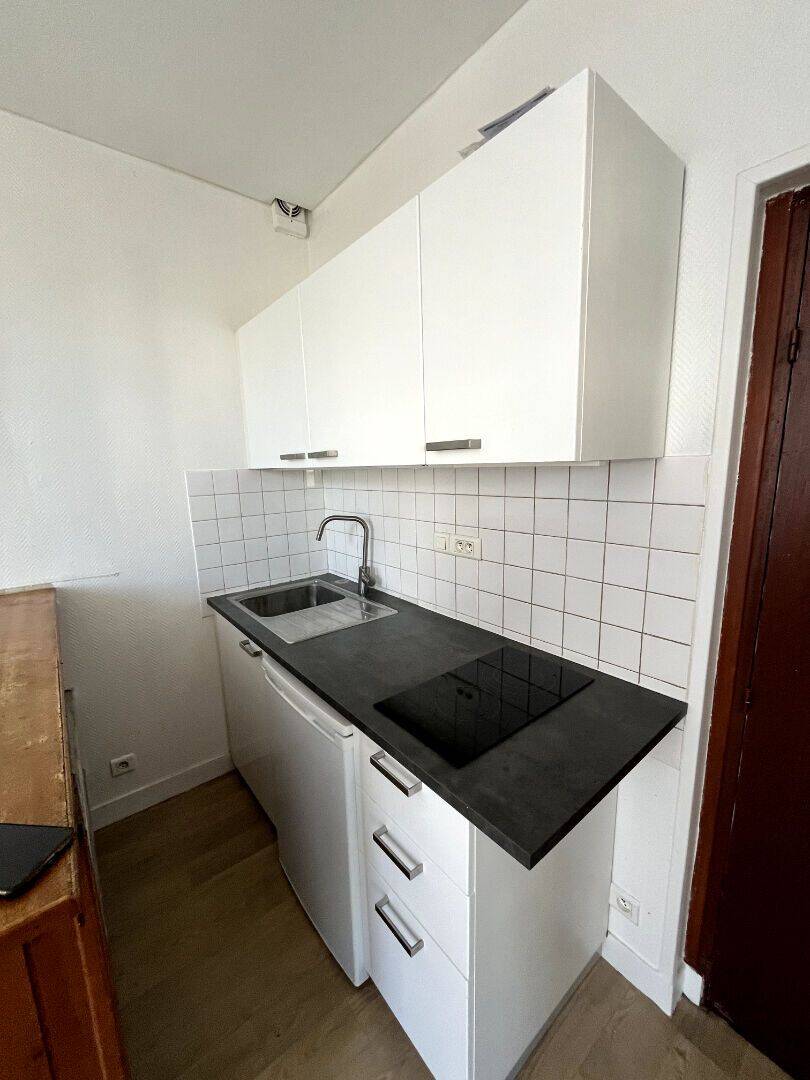 Appartement 2 pièces 27 m² · à Orléans · 27 m² · 473 €
