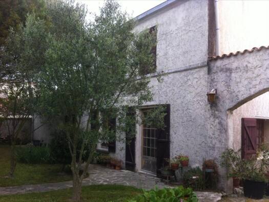 Maison à vendre 572 000 € 4 pièces 3 chambres 287,4 m² 1 595 m² de terrain La Jarne 17220