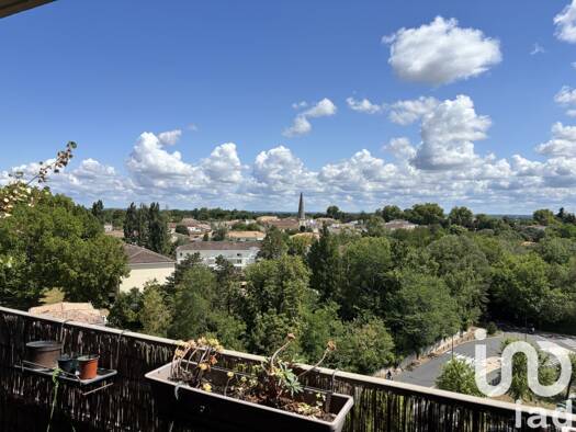 Appartement à vendre 196 000 € 3 pièces 2 chambres 63 m² Étage 8/10 Majolan Blanquefort 33290