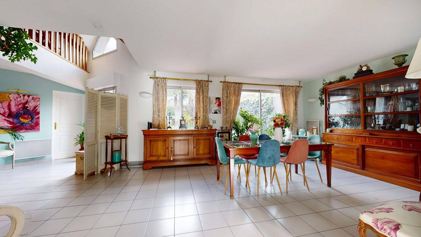 Maison 6 pièces 156 m² · à Noiseau · 156 m² · 538 690 €