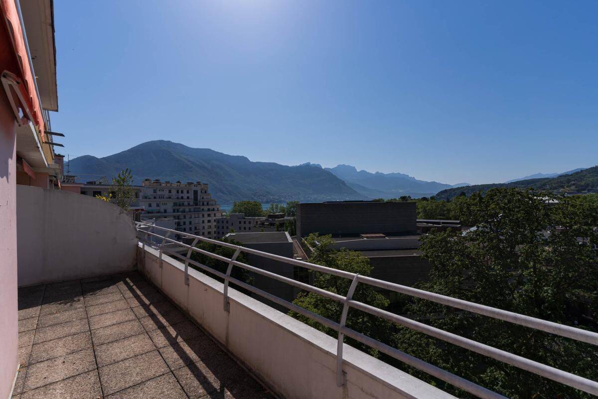 Appartement 3 pièces 75 m² · à Annecy · 75 m² · 2 550 €/mois