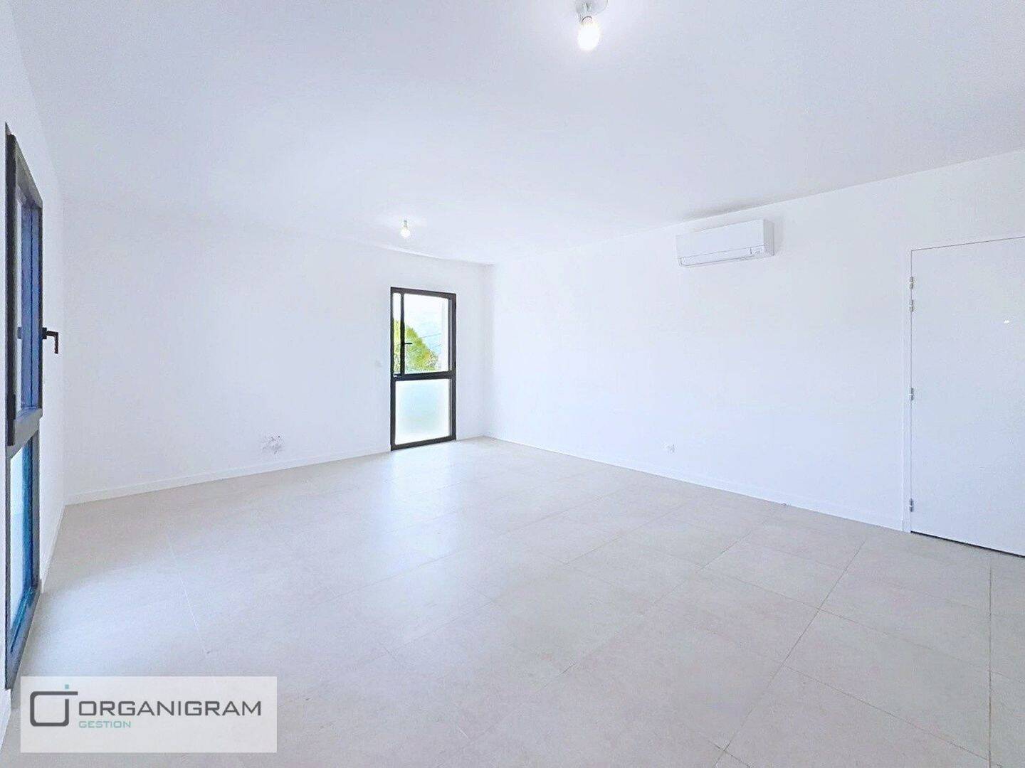 Appartement 3 pièces 66 m² · à Afa · 65,7 m² · 1 200 €