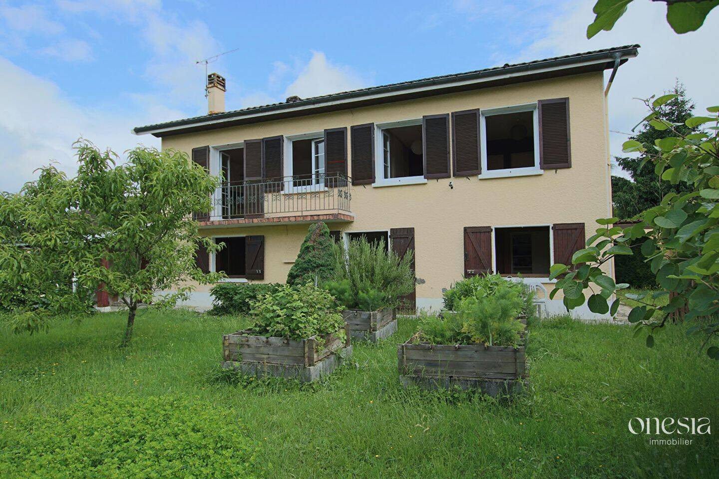 Maison 8 pièces 155 m² · à Lescar · 154,9 m² · 254 000 €
