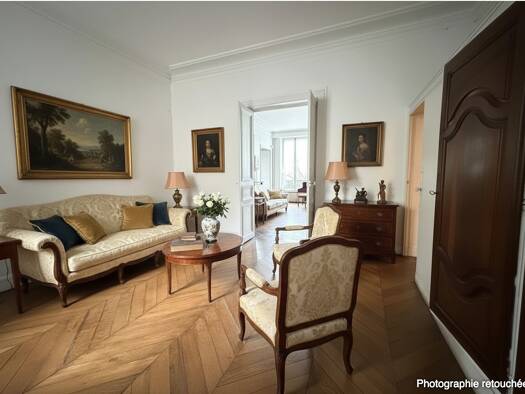 Appartement à vendre 1 290 000 € 5 pièces 3 chambres 125 m² Étage 1/5 Enfants Rouges Paris 3ème arrondissement 75003