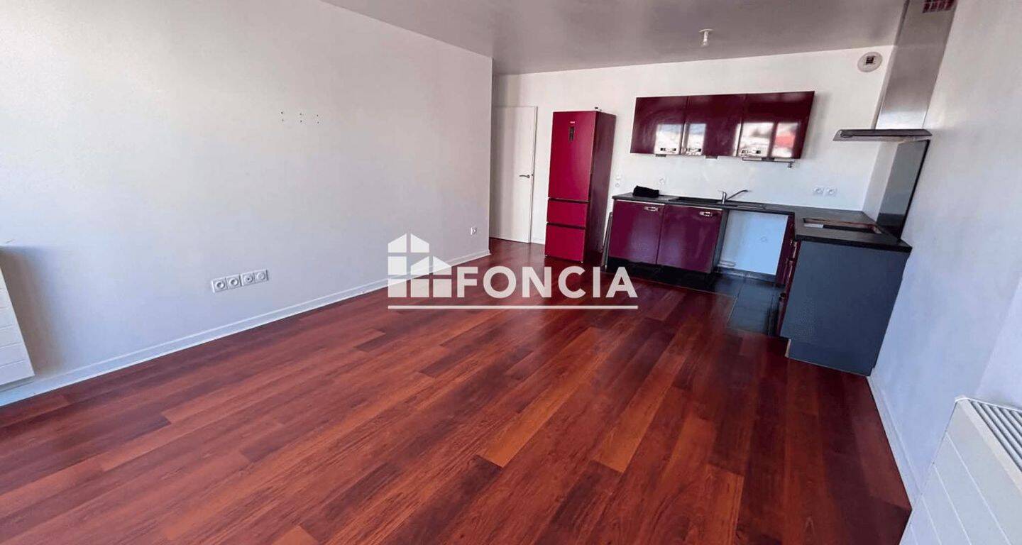 Appartement 3 pièces 59 m² · à Mantes-la-Ville · 58,6 m² · 949 €