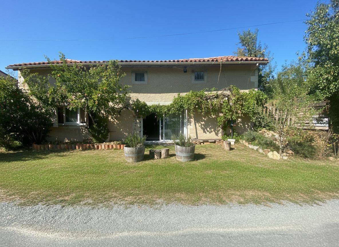 Maison 4 pièces 133 m² · à Siorac-de-Ribérac · 133 m² · 128 500 €