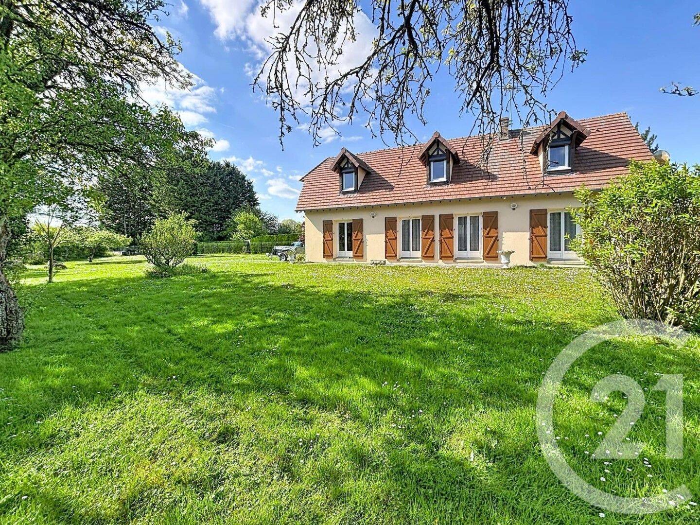 Maison 5 pièces 156 m² · à Rambouillet · 156 m² · 299 000 €