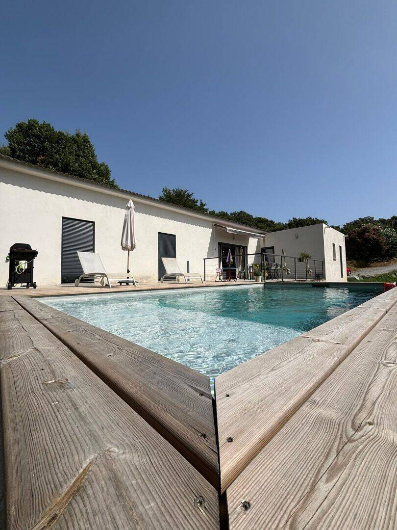 Maison 6 pièces 140 m² · à Cervione · 140 m² · 479 000 €