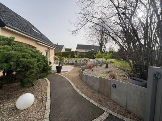 Maison à vendre 259 000 € 6 pièces 3 chambres 136 m² 606 m² de terrain Sud Ouest Mayenne 53100