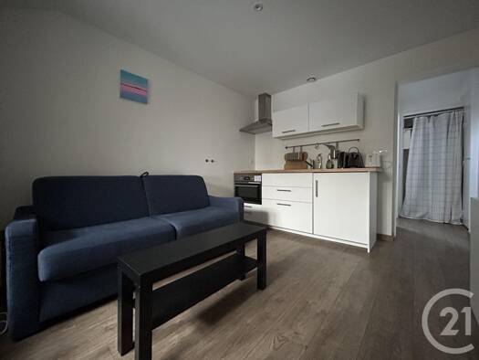 Appartement à louer 800 € 1 pièce 17,7 m² 1er étage Archamps 74160