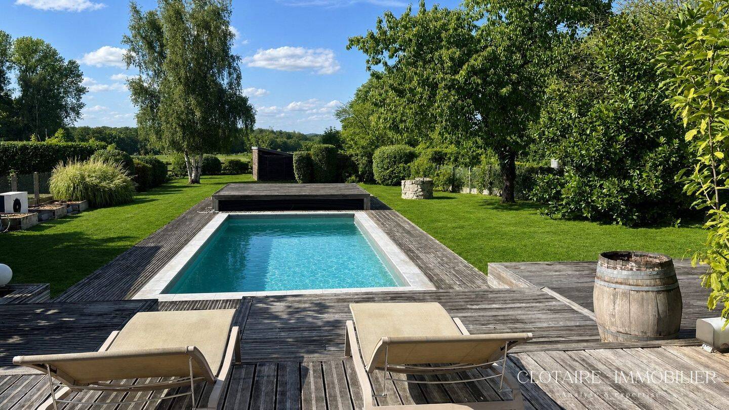 Maison 5 pièces 186 m² · à Saint-Sauveur · 186 m² · 555 000 €