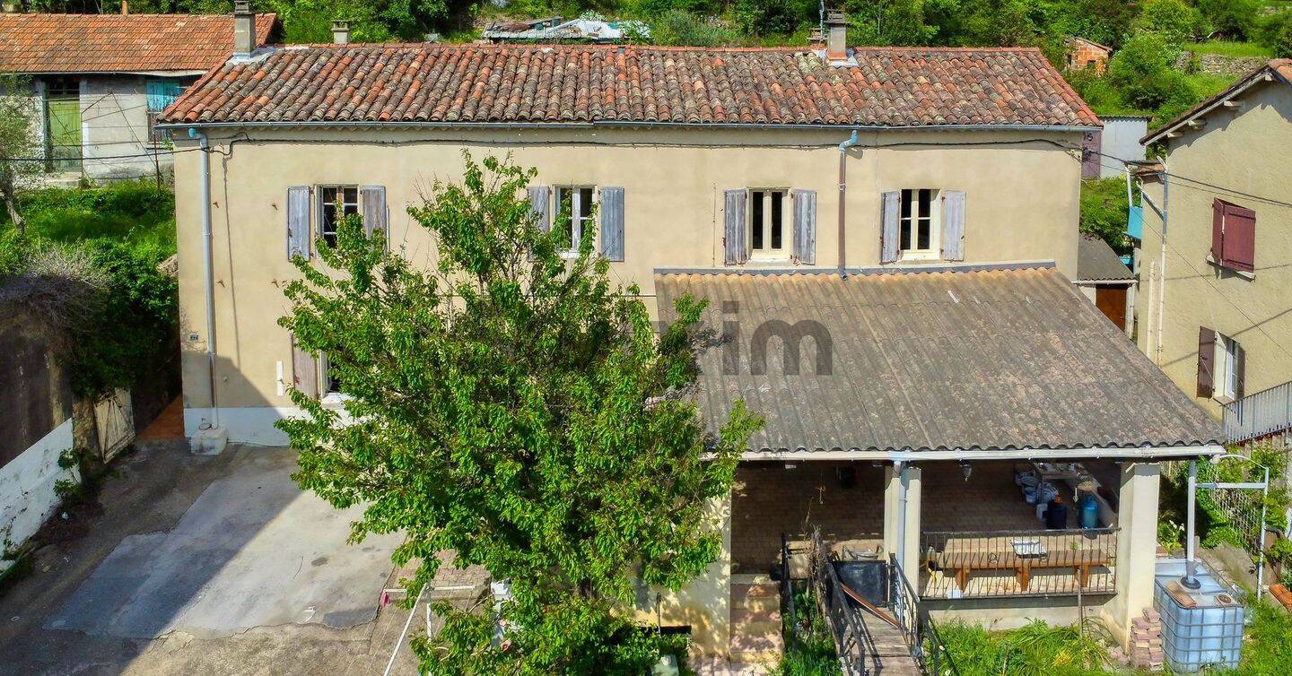 Maison 9 pièces 167 m² · à La Grand-Combe · 167 m² · 155 000 €