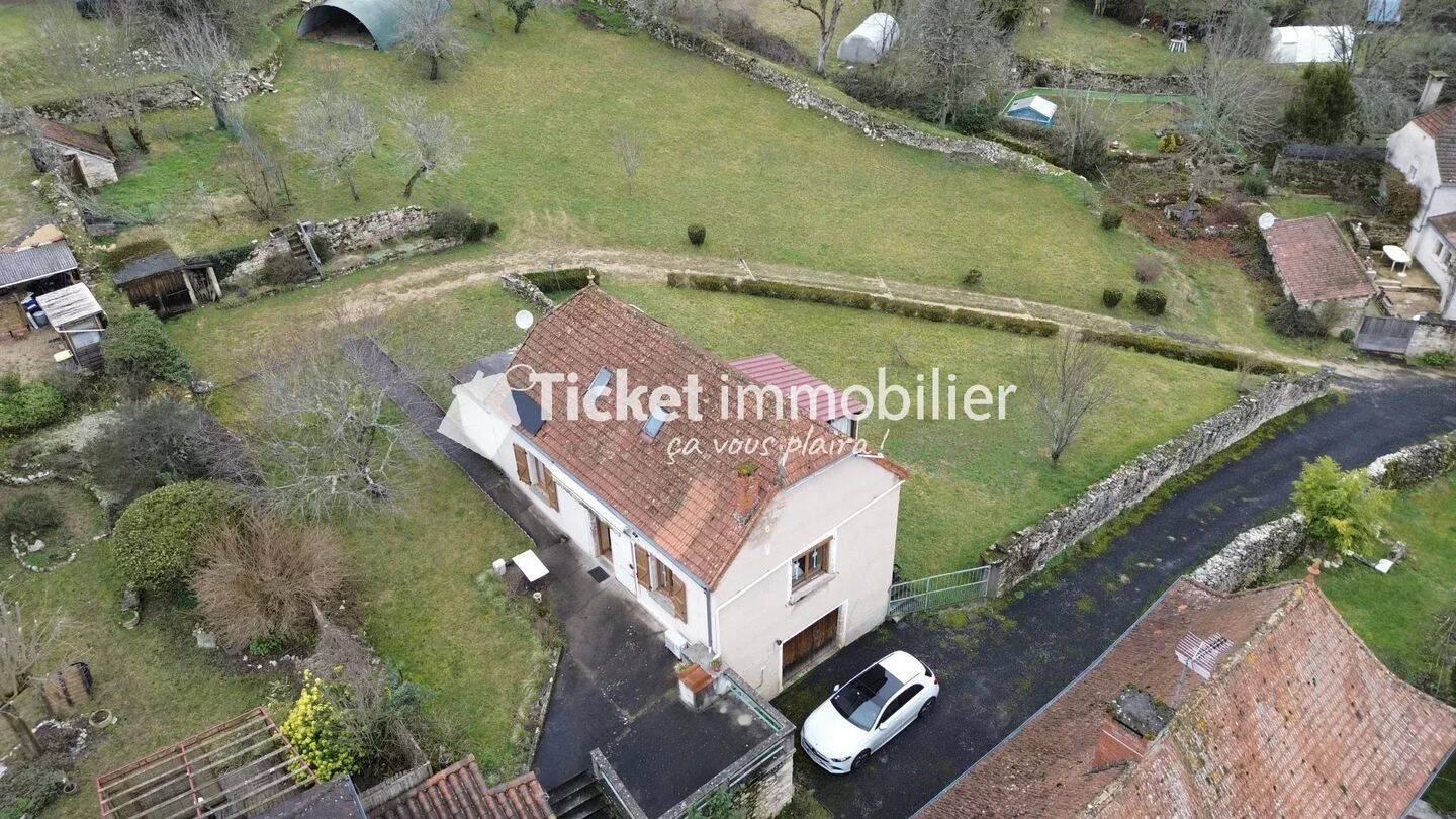 MAISON T4 90m2 AVEC GARAGE, CLIMATISATION, PANNEAU SOLAIRE, 2240