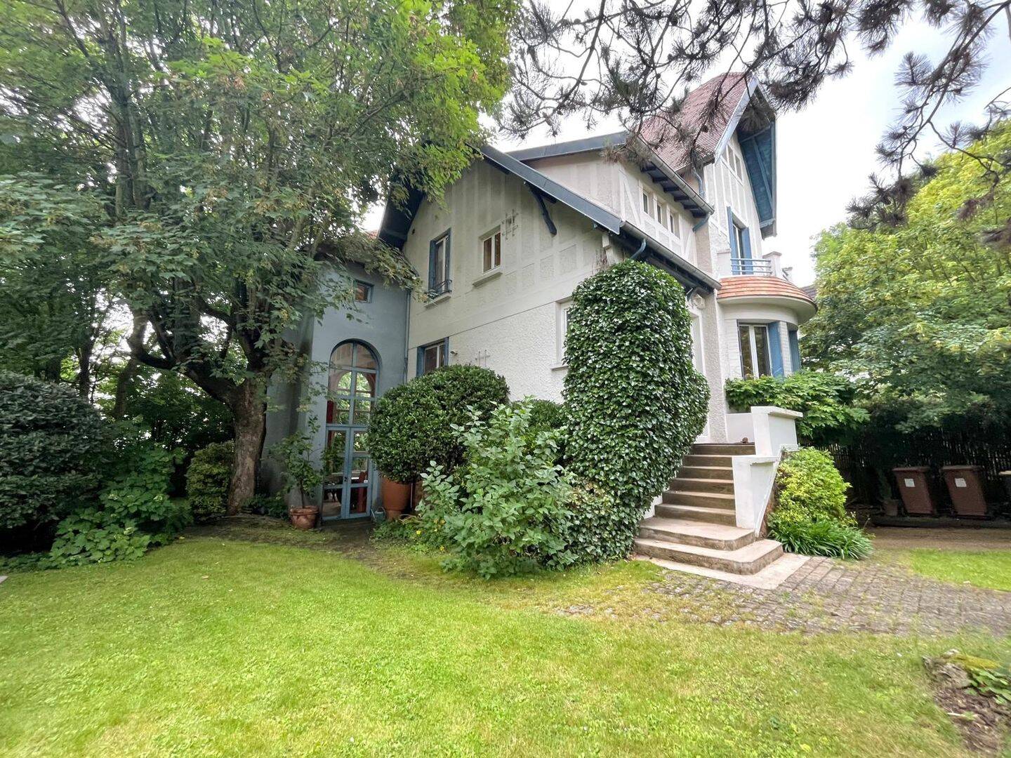 Maison 9 pièces 175 m² · à Vaucresson · 175 m² · 1 185 000 €