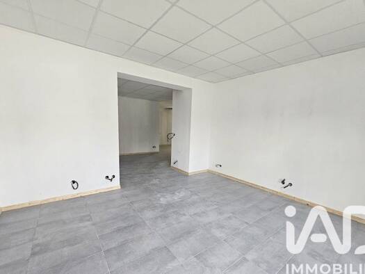 Immeuble à vendre 56 500 € 100 m² Rive Gauche Joigny 89300