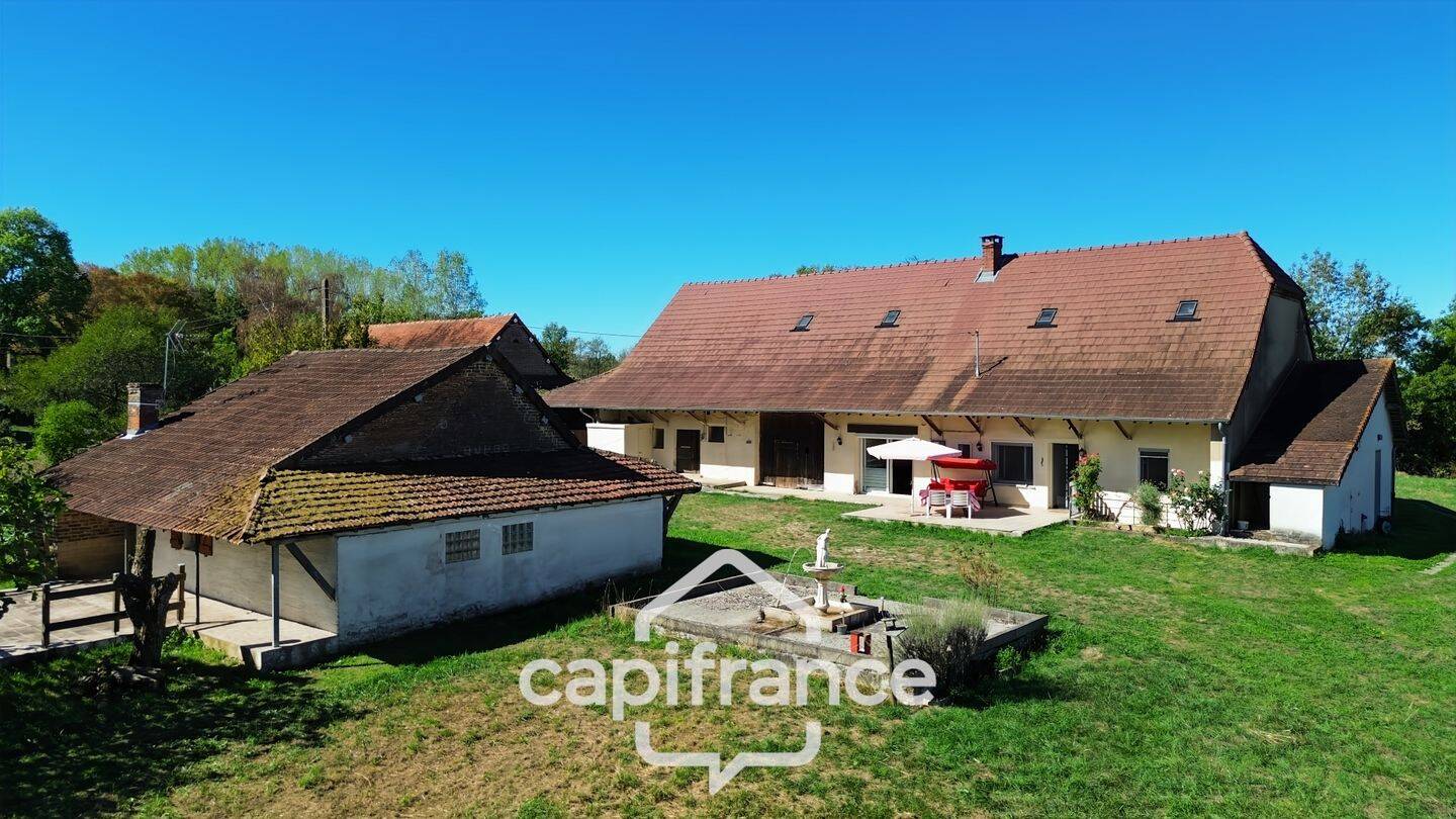 Maison 10 pièces 247 m² · à Saillenard · 247 m² · 349 000 €