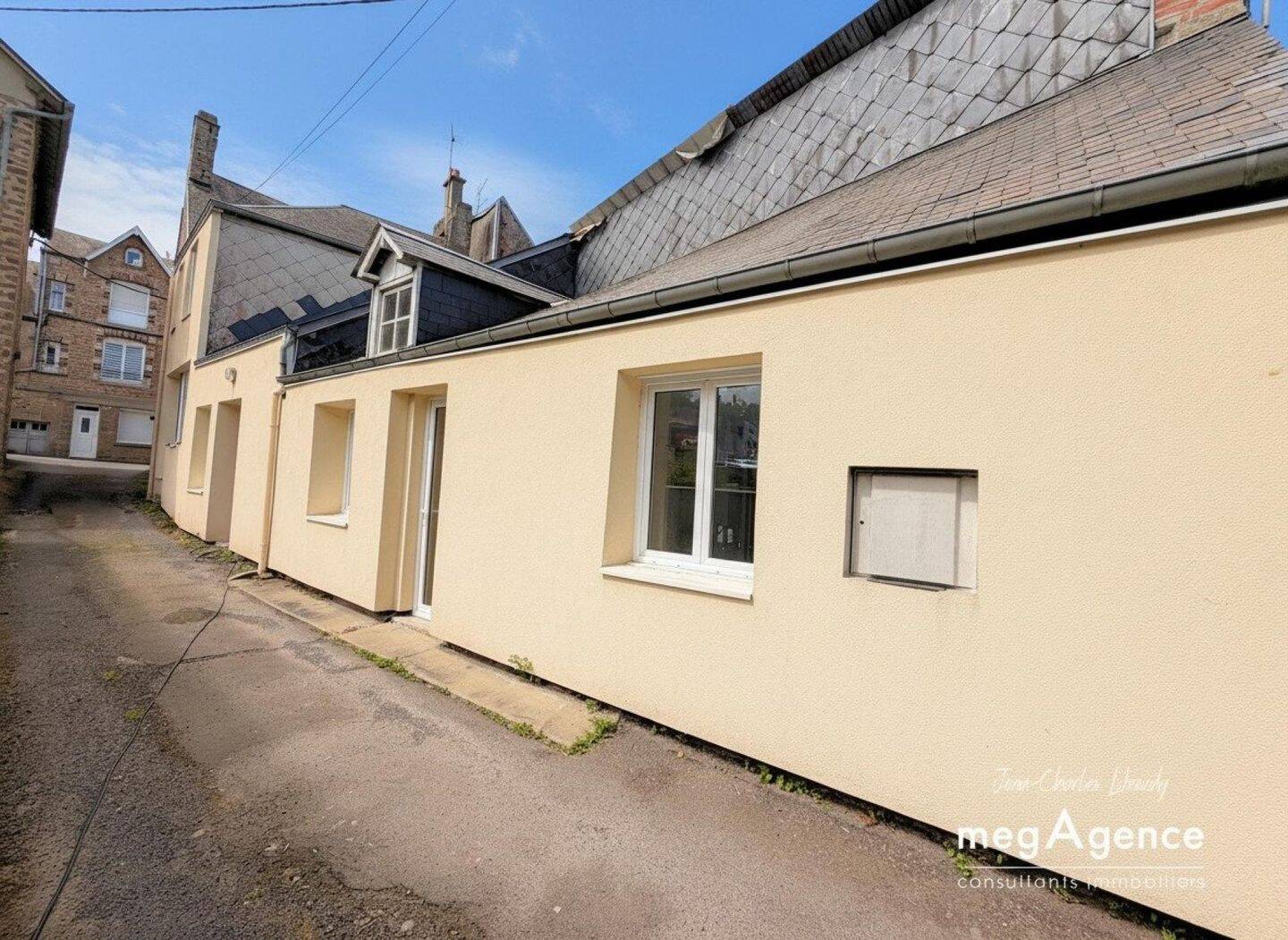 Maison 5 pièces 136 m² · à Vire Normandie · 136 m² · 154 200 €