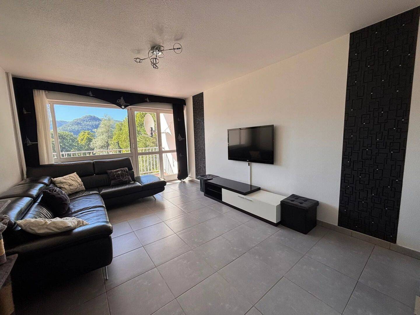 Appartement 3 pièces 65 m² · à Saint-Claude · 65 m² · 700 €/mois