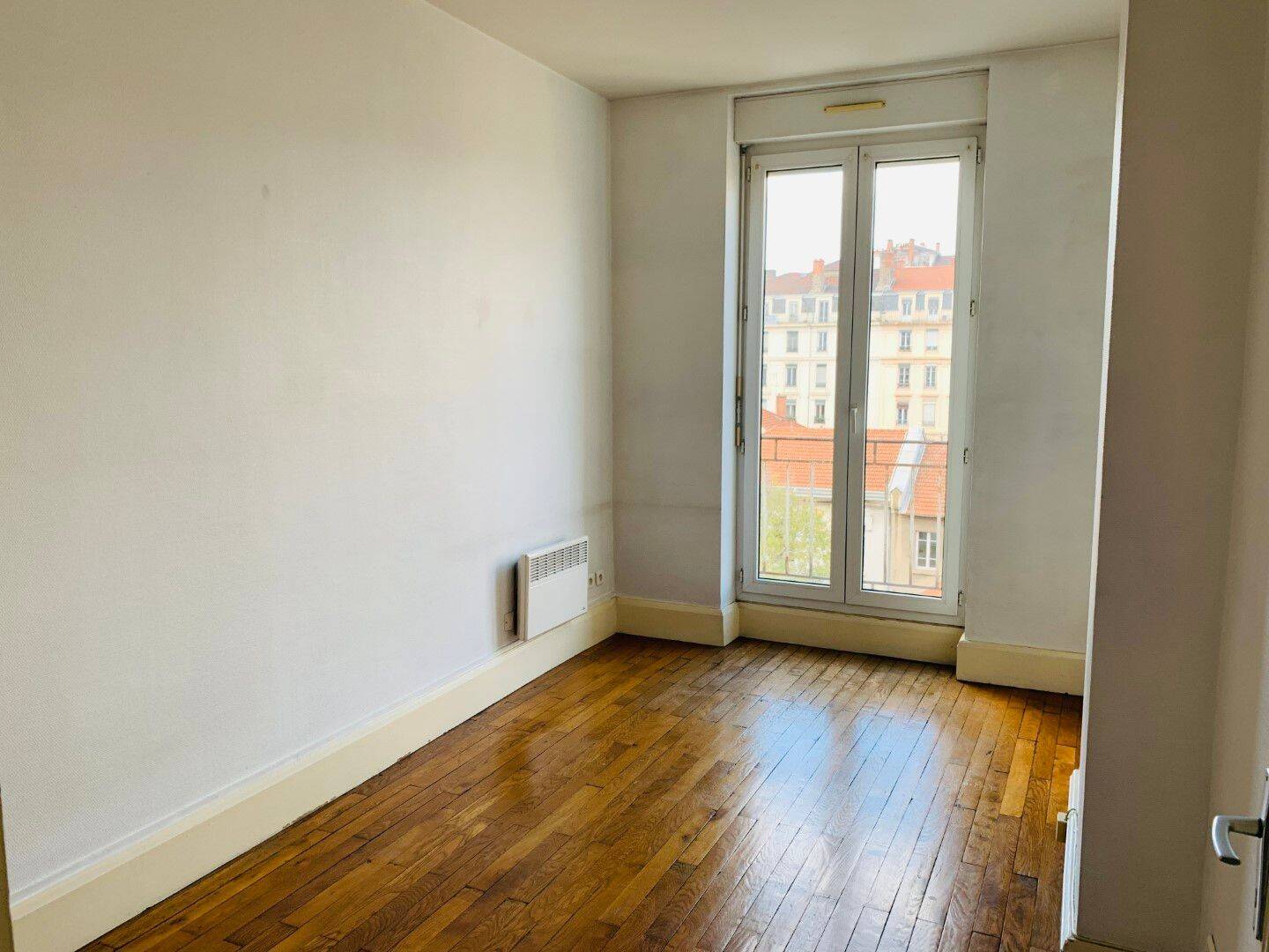 Appartement 1 pièce 34 m² · à Lyon 7ème Arrondissement · 34,3 m² · 561 €