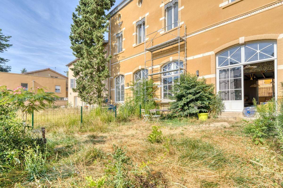 Appartement 2 pièces 53 m² · à Collonges-au-Mont-d'Or · 53 m² · 230 000 €