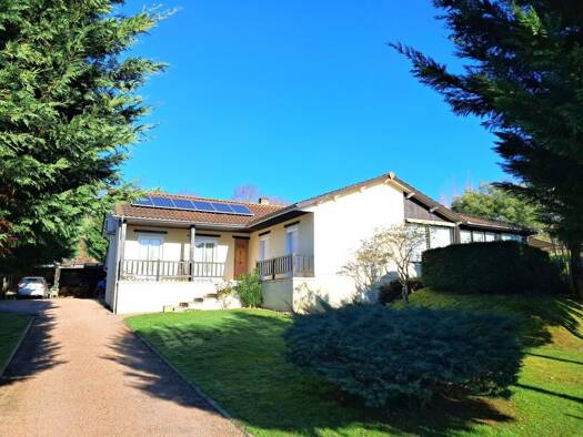 Maison à vendre 301 000 € 5 pièces 4 chambres 126 m² 1 343 m² de terrain Creysse 24100