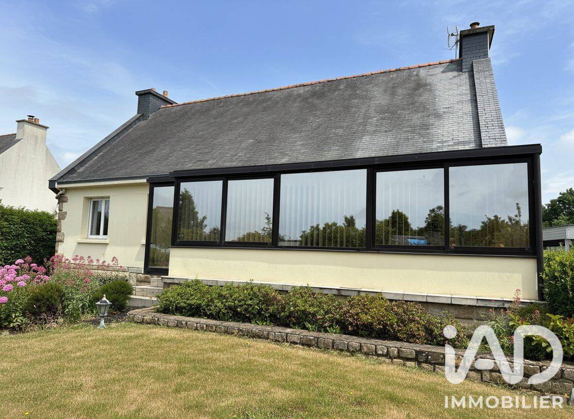 Maison 6 pièces 143 m² · à Hanvec · 143 m² · 273 000 €