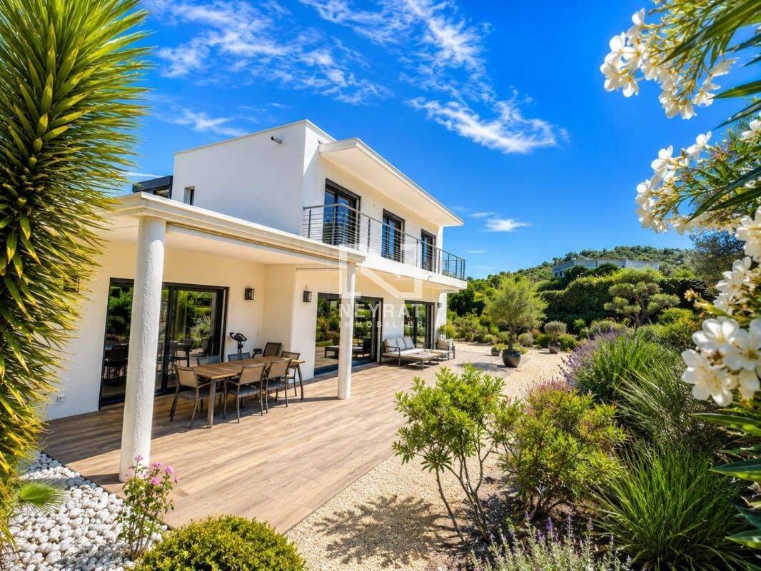 Maison 5 pièces 174 m² · à Saint-Raphaël · 174 m² · 1 580 000 €