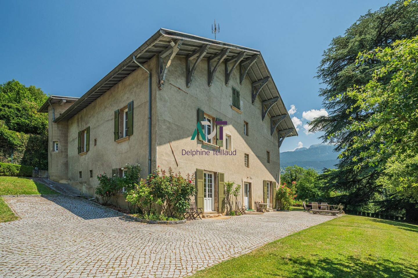 Maison 6 pièces 215 m² · à Saint-Martin-d'Uriage · 215,4 m² · 1 130 000 €
