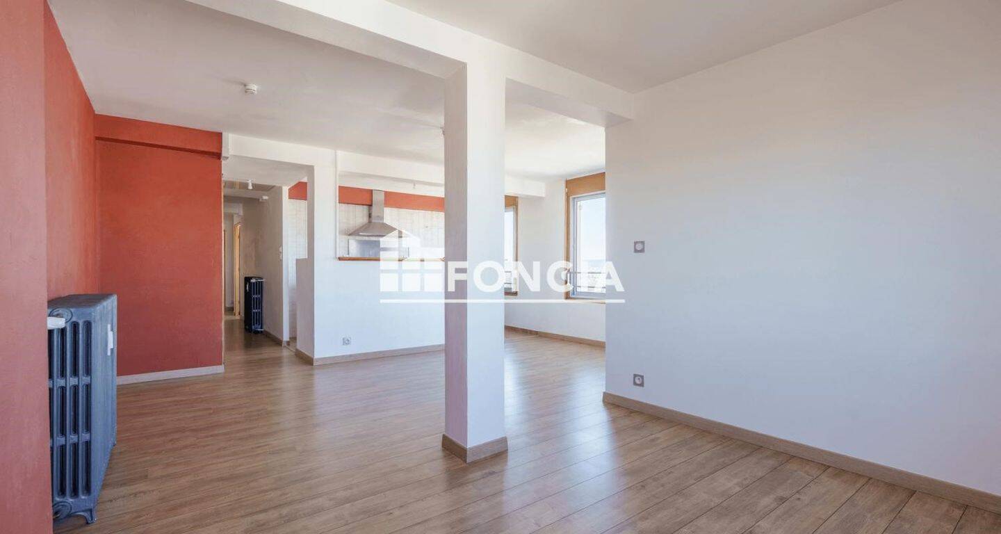 Appartement 3 pièces 71 m² · à Dijon · 70,5 m² · 123 400 €