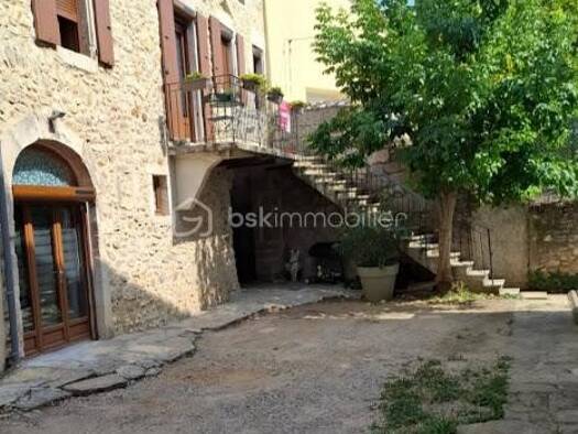 Maison à vendre 239 000 € 4 pièces 2 chambres 132 m² Vallon-Pont-d'Arc 07150