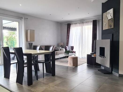 Maison de plain-pied à vendre 322 500 € 5 pièces 3 chambres 89,2 m² 408 m² de terrain Challans 85300