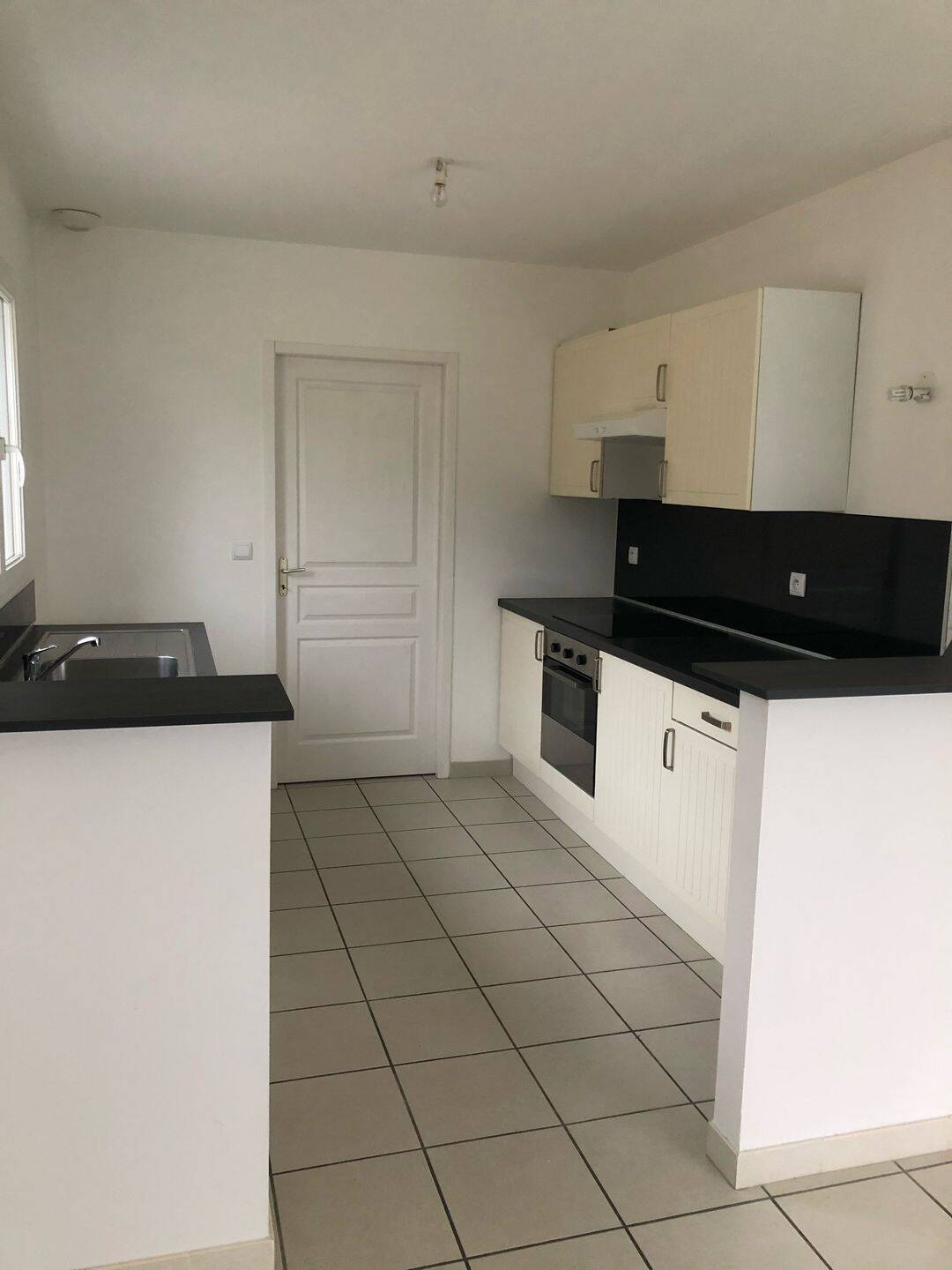 Maison 4 pièces 90 m² · à Saint-Laurent-Médoc · 90 m² · 876 €