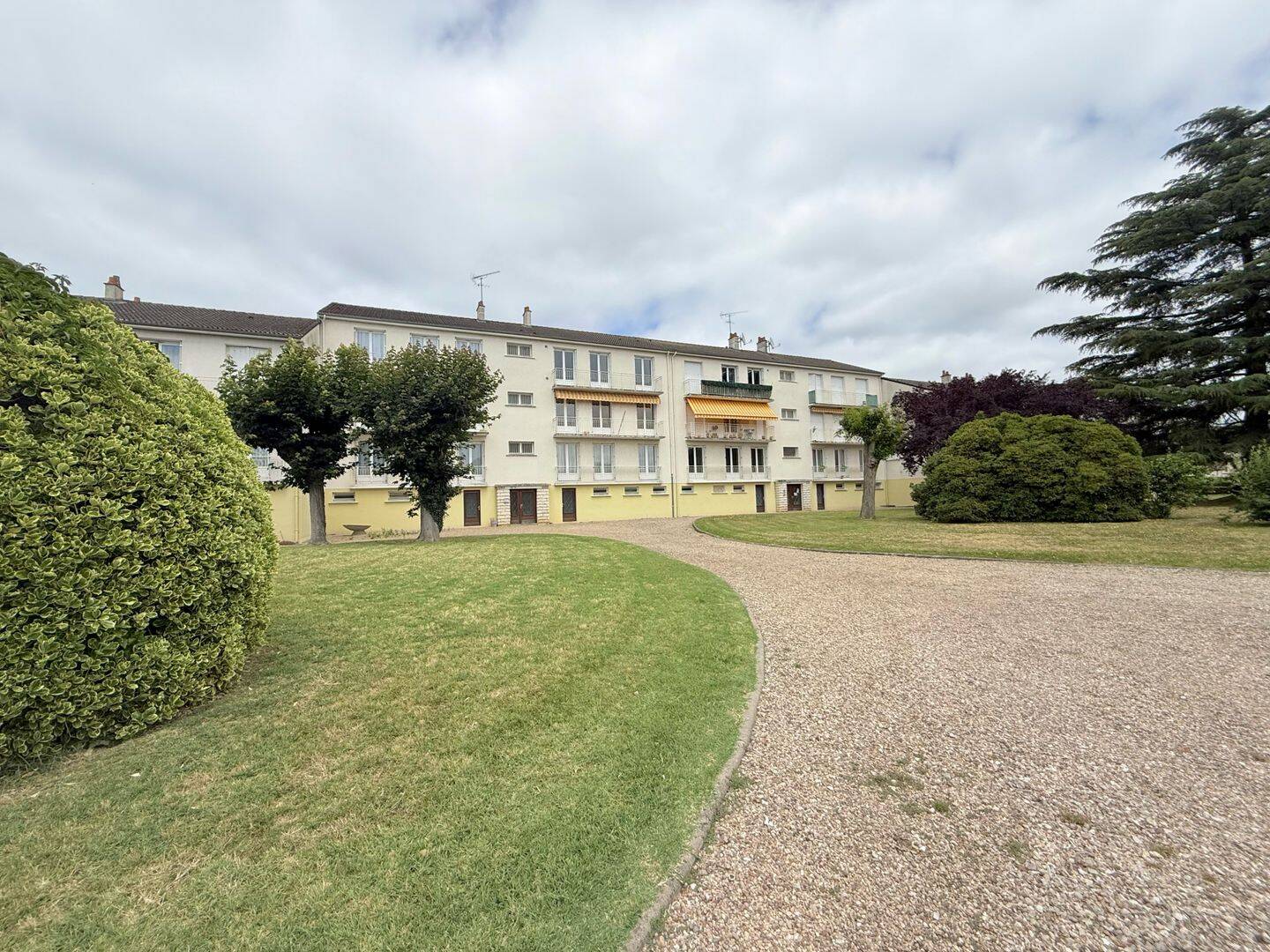 Appartement 4 pièces 84 m² · à Vierzon · 84 m² · 49 500 €