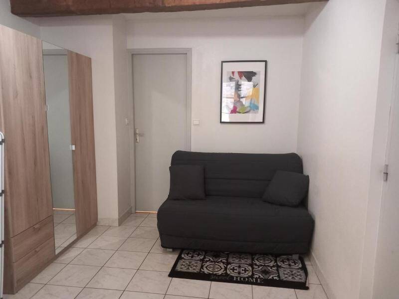 Appartement 1 pièce 17 m² · à Châtillon · 16,7 m² · 355 €