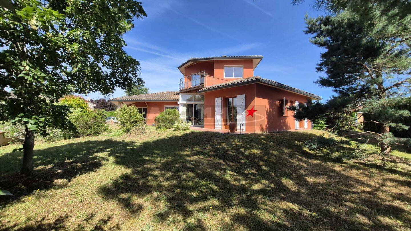 Maison 4 pièces 128 m² · à Lavaur · 128 m² · 385 000 €