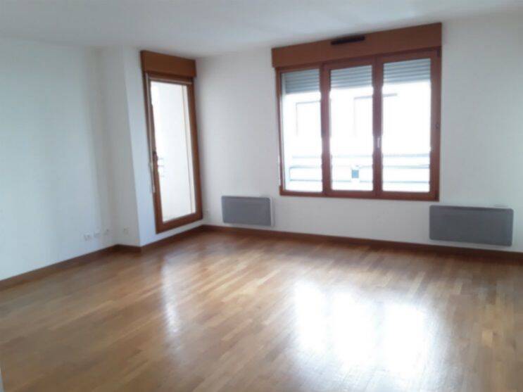 Appartement 3 pièces 78 m² · à Bron · 78 m² · 995 €/mois