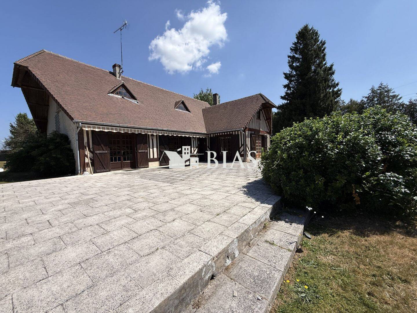 Maison 8 pièces 166 m² · à Le Breuil-en-Auge · 166 m² · 498 900 €