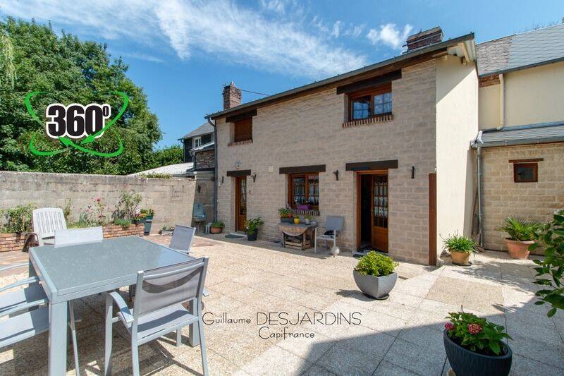 Maison 9 pièces 187 m² · à Pontchardon · 187 m² · 222 000 €