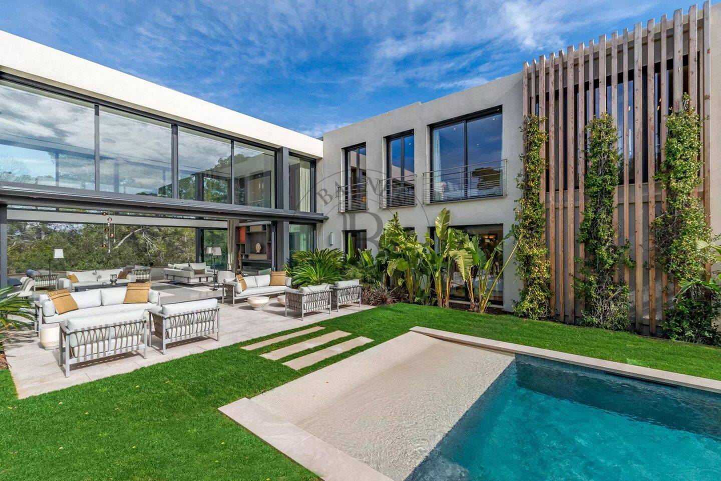 Maison 11 pièces 700 m² · à Mougins · 700 m² · 7 950 000 €