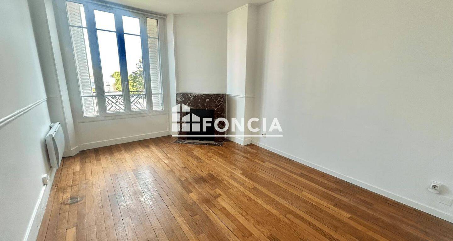 Appartement 2 pièces 41 m² · à Montrouge · 41,2 m² · 1 025 €