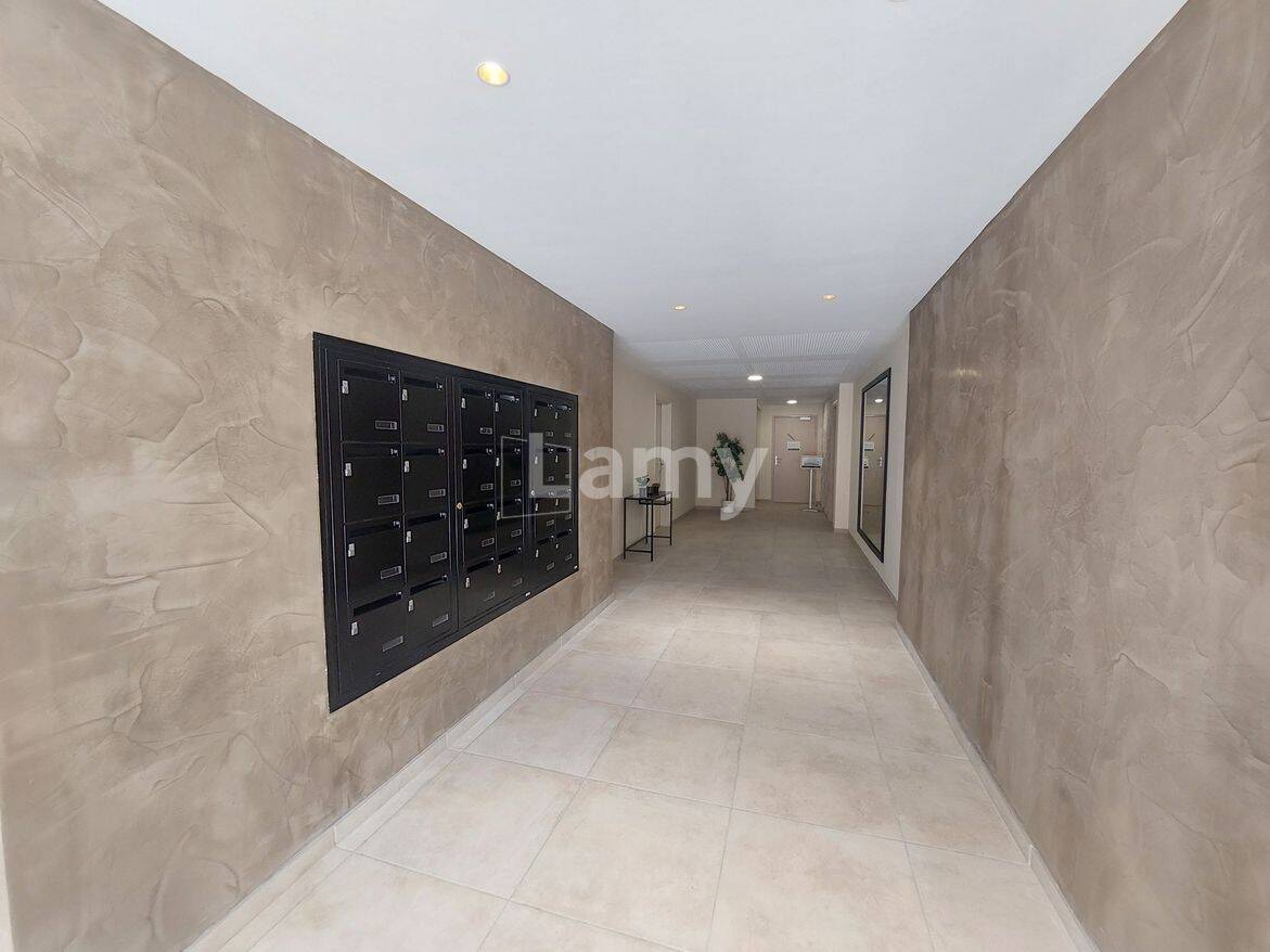 Appartement 2 pièces 50 m² · à Nîmes · 50,3 m² · 656 €/mois