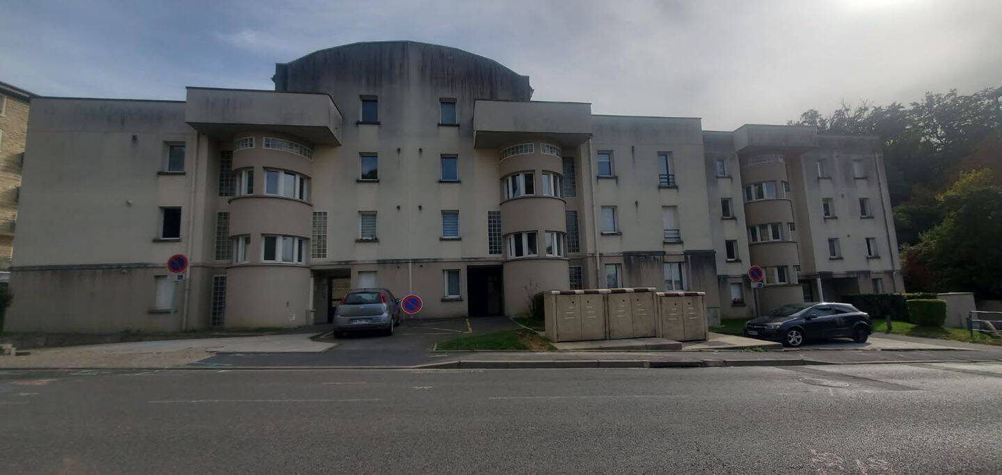 Appartement 2 pièces 52 m² · à Verneuil-en-Halatte · 52 m² · 584 €
