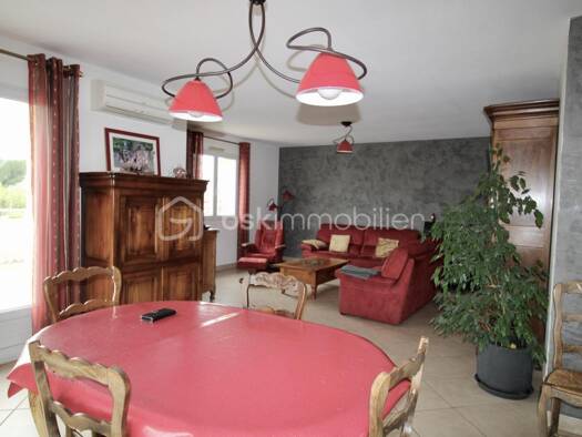 Maison à vendre 742 000 € 9 pièces 6 chambres 250 m² Villetelle 34400