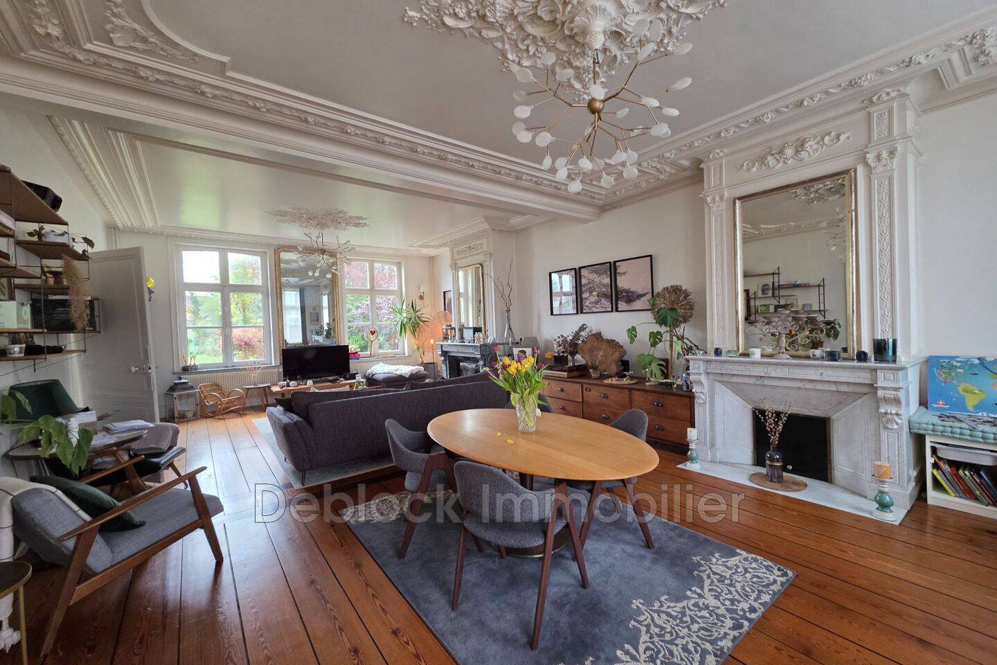 Maison 6 pièces 277 m² · à Herzeele · 277,4 m² · 1 800 €