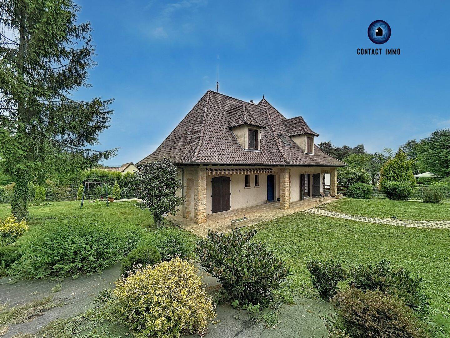 Maison 7 pièces 185 m² · à Ussac · 185 m² · 399 000 €