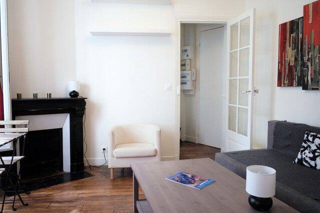 Appartement 1 pièce 29 m² · à Paris 18ème Arrondissement · 29,3 m² · 1 165 €/mois