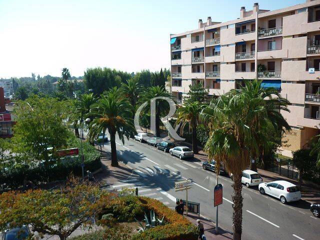Appartement 1 pièce 29 m² · à Hyères · 29 m² · 596 €/mois